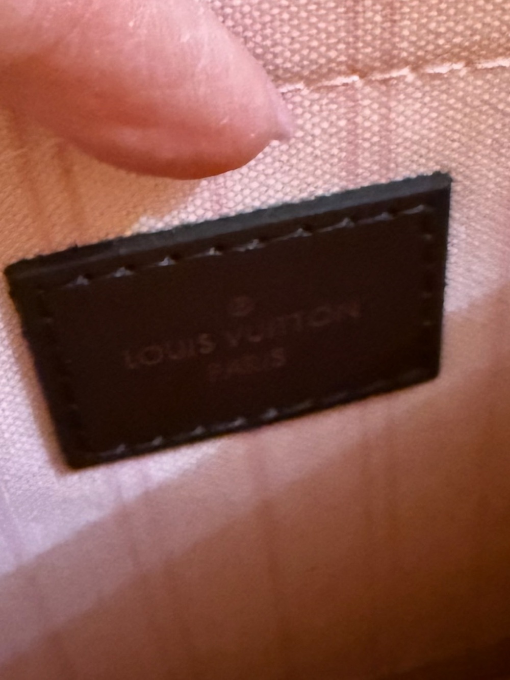 Louis Vuitton wristlet - Picture 7 of 7